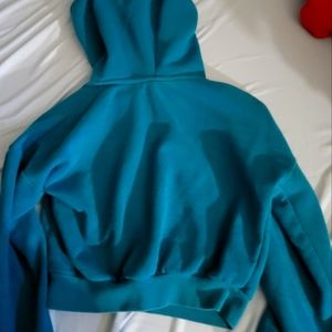 Wild Fable blue crop top hoodie